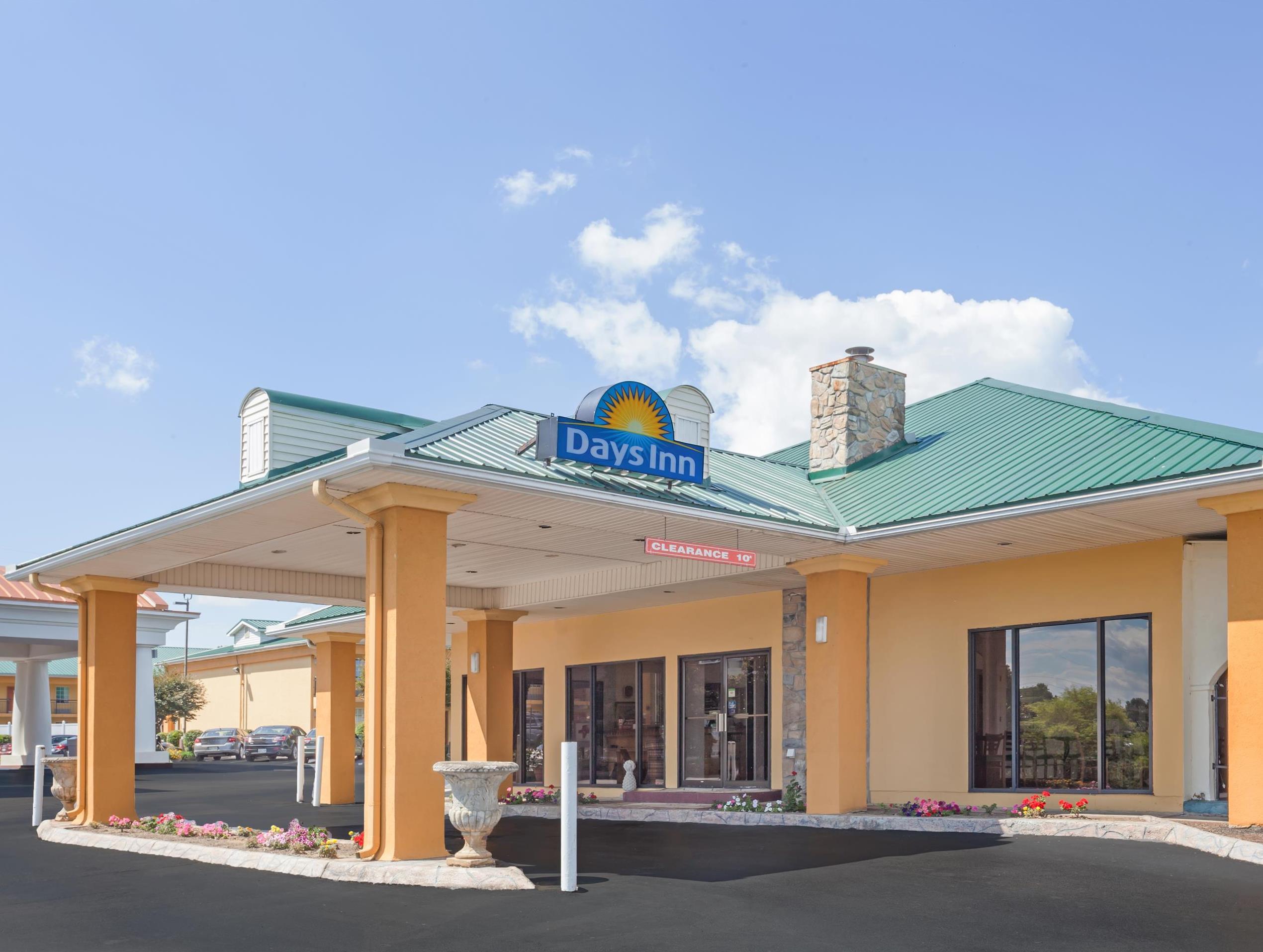 Days Inn By Wyndham Lenoir City Eksteriør bilde